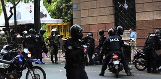 ΔΕΛΤΑδες εναντίον πολιτών
