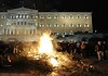 Κλιμακώνουν τον αγώνα επιβίωσης οι αγρότες