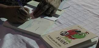 Λέιλα Χάλεντ «Μην υποστέλλετε τη σημαία. Διαδηλώστε με πάθος!» (Δείτε βίντεο)