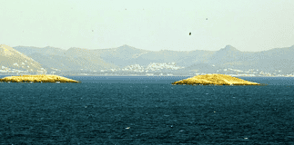 Σκηνικό πολέμου στήνει η Άγκυρα