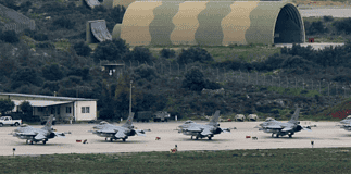 Επέκταση της βάσης της Σούδας υπόσχεται η κυβέρνηση ΣΥΡΙΖΑ-ΑΝΕΛ