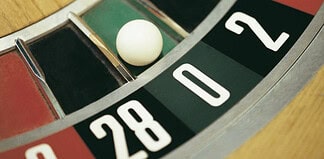 Χώρα καζίνο – Το editorial του Δρόμου που κυκλοφορεί
