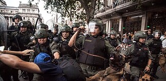 Αργεντινή: Ποιος τρομάζει ποιον;
