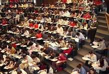 Να δώσουμε τη μάχη στα Πανεπιστήμια