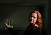 Δώρα Κασκάλη, ποιήτρια – «Γράφω για όσα με αφορούν με την ελπίδα το ιδιωτικό βλέμμα να μετασχηματισθεί σε καθολικό»