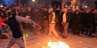 Βαθαίνει η πολιτική κρίση στην Αλβανία