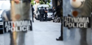 Σταθμός Μετρό «Εξάρχεια»: Τερματικός σταθμός…