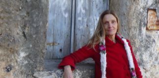 Έλενα Μαρούτσου, συγγραφέας: Μια άλλη ματιά στη σχέση ανθρώπου ζώου μέσα από τους «Θηριόμορφους»