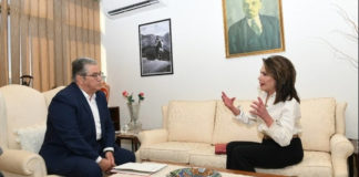 Επιτροπή για κλάματα…