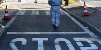 Διπλό χτύπημα στους Έλληνες της Αλβανίας