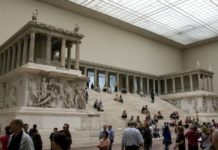 1821: Απολυταρχία και αρχαιολατρία, βανδαλισμοί και διαρπαγές | Μέρος B΄