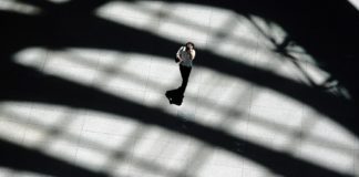 Αναπαράγοντας το αδιέξοδο