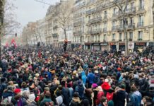 «Μαύρη Πέμπτη»: Οι Γάλλοι απέναντι στην αλαζονεία του Μακρόν