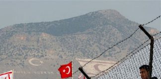 Αμερικανική κουμπαριά για λύση πακέτο