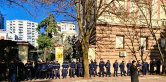 Η πολιτική κρίση στην Αλβανία