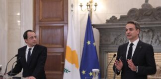 Κενά αέρος στις σχέσεις Αθηνών και Λευκωσίας