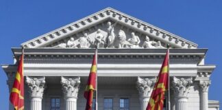 Διχασμένα Σκόπια