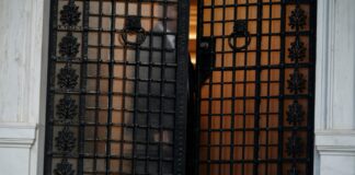 «Ήρεμα νερά» στο Αιγαίο, «αναταράξεις» στο Μαξίμου