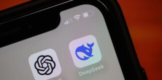 DeepSeek: Κινέζικη σφήνα στην ψηφιακή ηγεμονία των ΗΠΑ