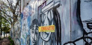 Μια πόλη χτίζαμε μαζί κι ακόμα ζω στο νοίκι