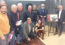 Ο Μίκης και οι «καλλιτέχνες» των γηπέδων