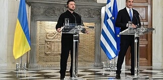Οι ελληνικές ελίτ εκθέτουν τη χώρα σε πολεμικούς κινδύνους