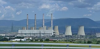 Δεν θέλουν να γκρεμίσουν μόνο εγκαταστάσεις της ΔΕΗ, θέλουν να γκρεμίσουν την Ελλάδα